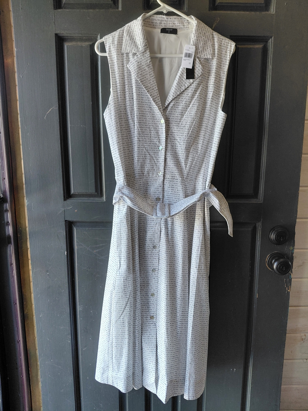 Tahari White Sleeveless Shirt Dress with Gray Text Print